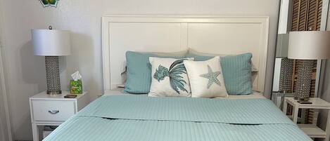 1 quarto, escrivaninha, ferros/tábuas de passar roupa, Wi-Fi de cortesia