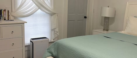 1 Schlafzimmer, Schreibtisch, Bügeleisen/Bügelbrett, kostenloses WLAN