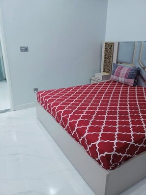 Deluxe Double Room, City View | Soundproofing, iron/ironing board, free WiFi - Palace Millennium Hotel  (Karachi)