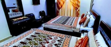 Doppia Deluxe, vista città | Insonorizzazione, ferro/asse da stiro, Wi-Fi gratuito