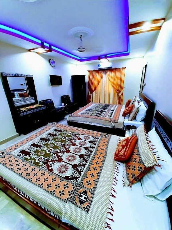 Deluxe Double Room, City View | Soundproofing, iron/ironing board, free WiFi - Palace Millennium Hotel  (Karachi)