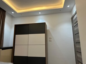 Interior - Charming 2-bedroom apartment in gorgeous Cairo with AC, WiFi (Cairo Governorate)