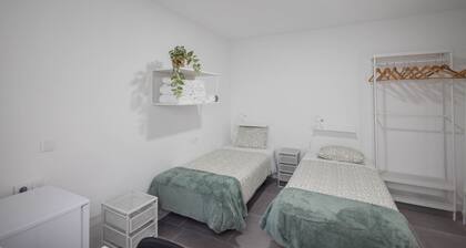 Coliving Mol-Terrace, Private TV & Fridge - 2