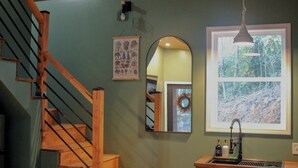 Interior - Hidden Springs Cottage, Rome, GA, King Loft Bedroom, Private Lake Access (Rome)