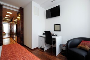 Classic-herbergi með tvíbreiðu rúmi - borgarsýn | Hljóðeinangrun, ókeypis þráðlaus nettenging