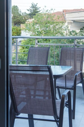 Studio, quang cảnh biển | Hiên