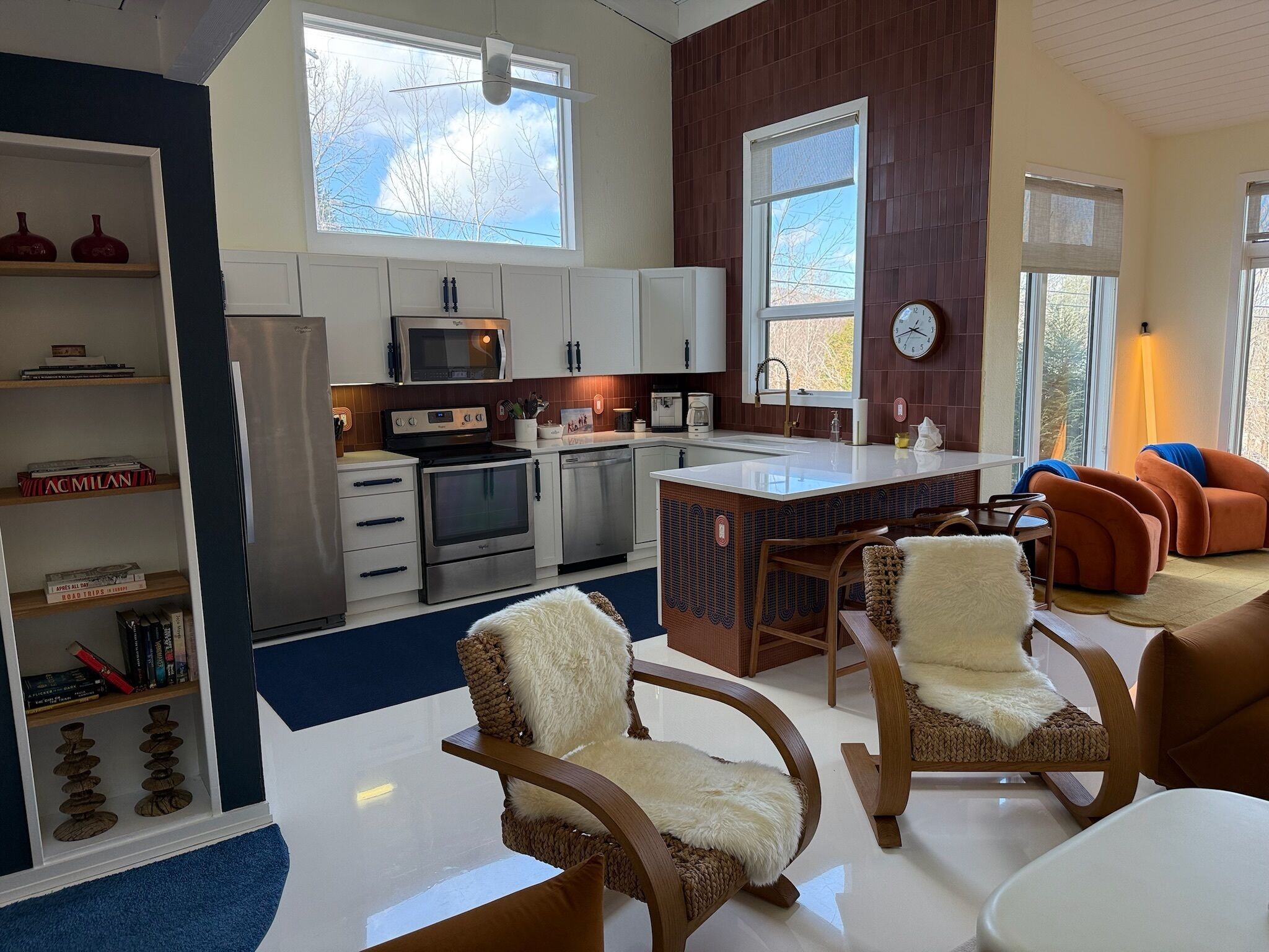 Microondas, horno, placa de cocina, lavavajillas