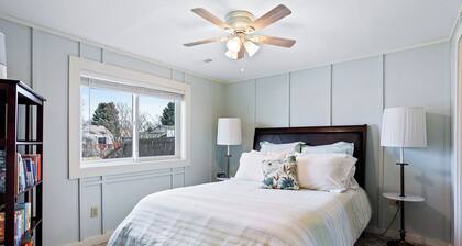 Sunny Private Guest Suite, 30 min from Denver/Boulder, Kids and Pets welcome!