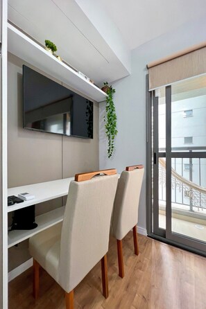 Eenvoudige studio | Interieur
