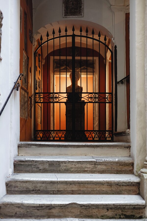 Interior - Cultural heritage Roman Palace (Roma)