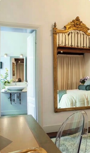 3 slaapkamers, reisbedje, gratis wifi, beddengoed