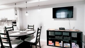 舒適公寓客房 | 房內用餐區