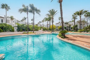 Lejlighed | Pool | Udendørs pool