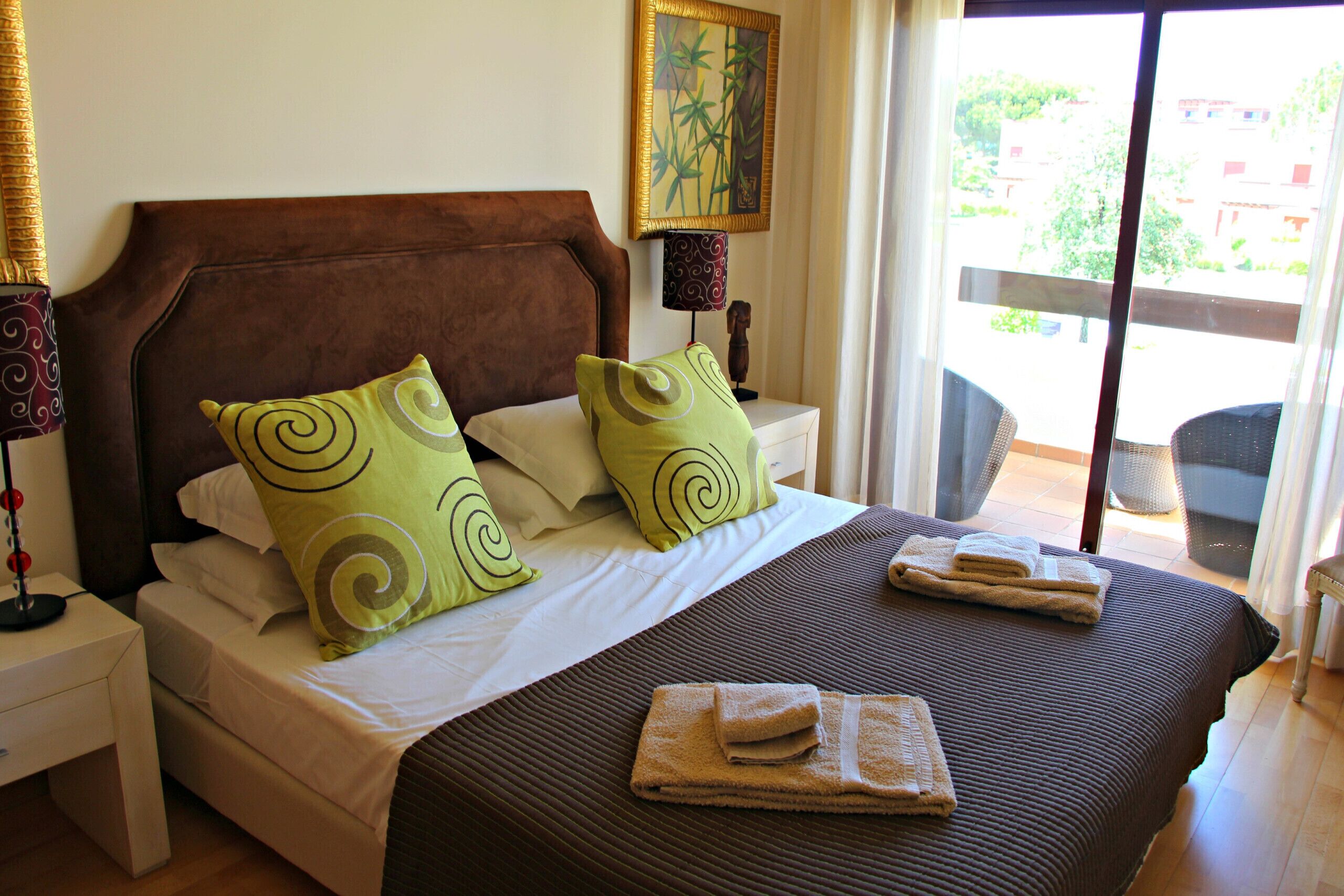 3 bedrooms, iron/ironing board, travel cot, free WiFi