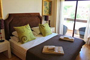 3 Schlafzimmer, Bügeleisen/Bügelbrett, Reisekinderbett, kostenloses WLAN