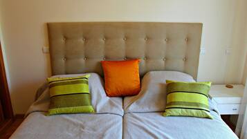 3 soverom, strykejern/-brett, reiseseng for barn og wi-fi (inkludert)