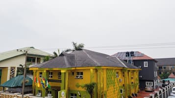 Fachada da propriedade