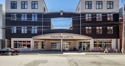 5 minutes to downtown! Family-sized condo with iconic private courtyard.