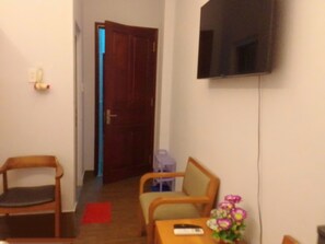 Family Double Room, 1 Bedroom, Non Smoking, Refrigerator | Iron/ironing board, free WiFi - 102 house (Ho Chi Minh City)