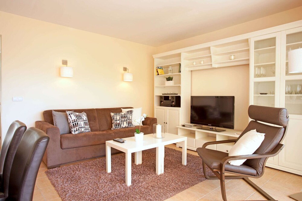 Beautiful Villa In Nature - Marbella
