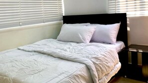 1 Schlafzimmer, Zimmersafe, Schreibtisch, Bügeleisen/Bügelbrett