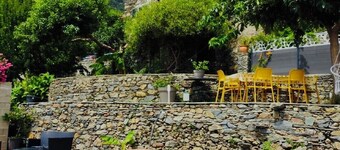 Authentic stone village house with swimming pool and breathtaking sea views