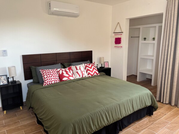2 bedrooms, iron/ironing board, travel cot, WiFi