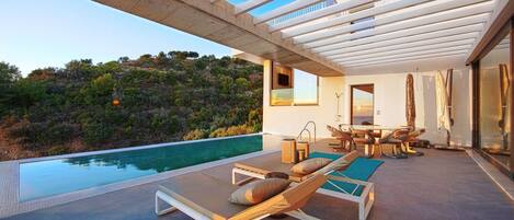 Villa | Pool | Indoor pool, outdoor pool