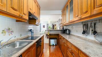 别墅 | 私人厨房 | 电热水壶、烤面包机、厨具/餐具