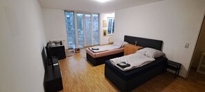 1 bedroom, WiFi, bed sheets