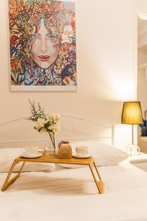 2 habitaciones, tabla de planchar con plancha y wifi gratis 