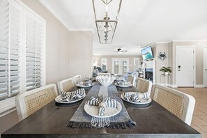 Dining - Spacious 3rd Row Beach House with a Heated Pool & Hot Tub (Murrells Inlet)