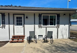 Exterior - Silverstrike Condos Spacious with Covered Porch and Central Walkable Location. (Kellogg)