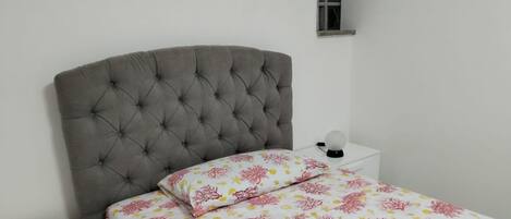 2 soveværelser, gratis Wi-Fi, sengetøj