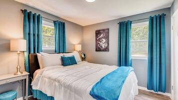 2 bedrooms, iron/ironing board, free WiFi, bed sheets