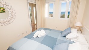 2 bedrooms, iron/ironing board, free WiFi, bed sheets - Terrazas de los Hidalgos C41A (Manilva)