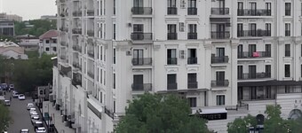 阿米爾帖木兒大道123號