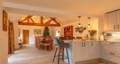 The Drift House – Countryside Luxury & Comfort! - Pass the Keys