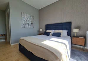 4 bedrooms, iron/ironing board, travel cot, WiFi
