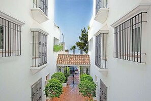Property grounds - White Pearl Beach Elviria H1 (Marbella)