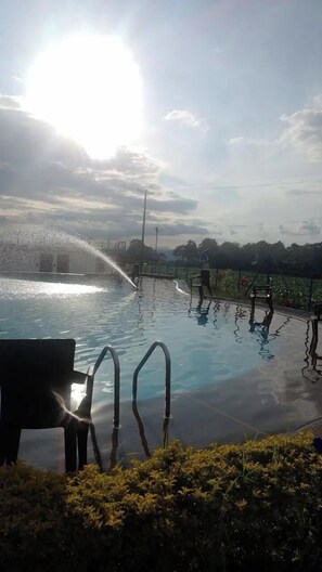 Apartamento família | Piscina particular