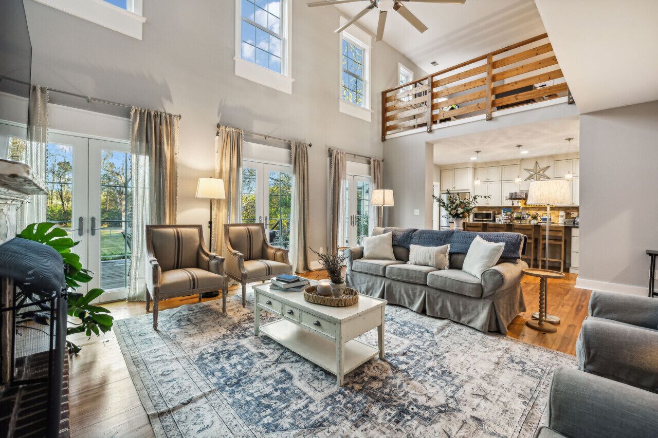 Télévision, cheminée, baby-foot