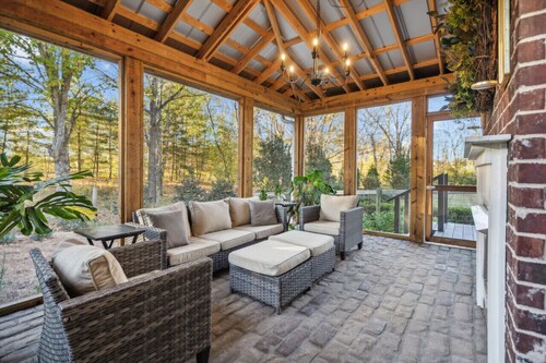 Casa Vino - Farmhouse 30 mins North of Nashville