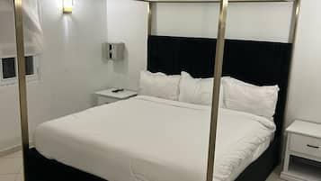 1 chambre, fer et planche à repasser, Wi-Fi gratuit, draps fournis