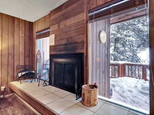 Lone Star Retreat – Cozy 1-Bedroom Condo with Mountain Views in Brian Head