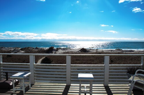 Oceanfront Oasis with Gorgeous Pool - 3BR Condo on Dune Road, Westhampton Beach