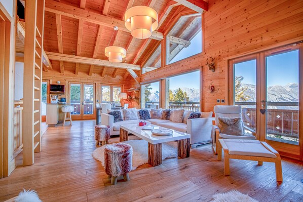 TV, fireplace - Nicande - EXCEPTIONAL & LUXE chalet 8 pers (Haute-Nendaz)