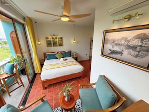 Family Room | Premium bedding, desk, laptop workspace, free WiFi