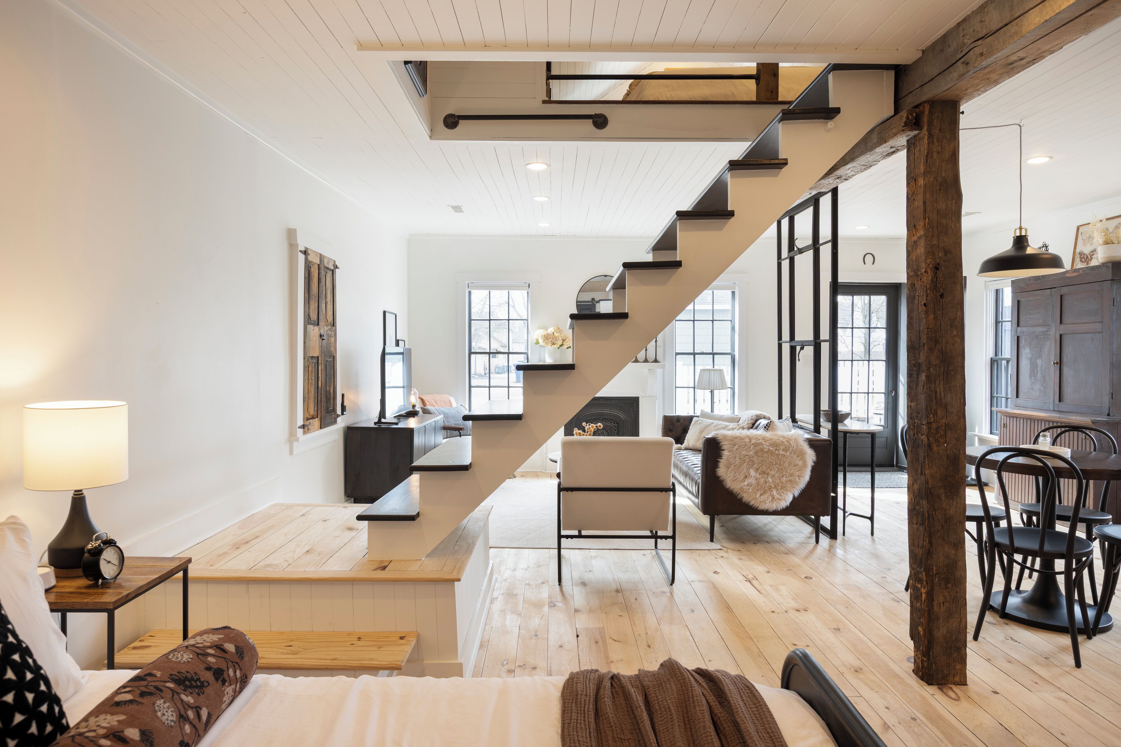 1 habitación, tabla de planchar con plancha, wifi gratis y ropa de cama 