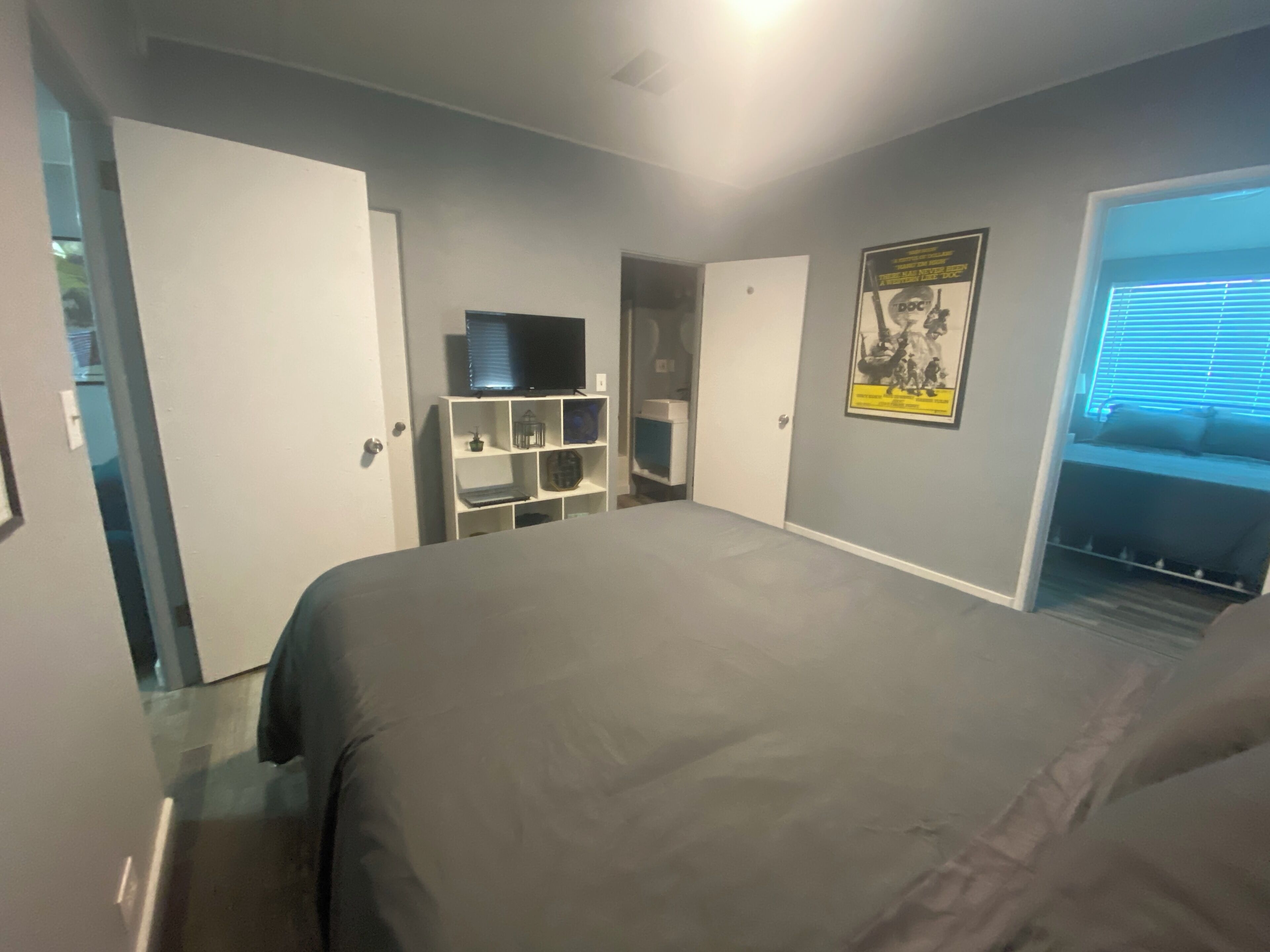 2 slaapkamers, een strijkplank/strijkijzer, wifi, beddengoed